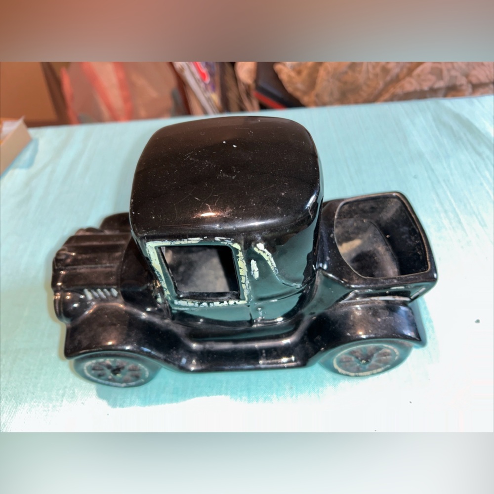 Mccoy Black Car Planter